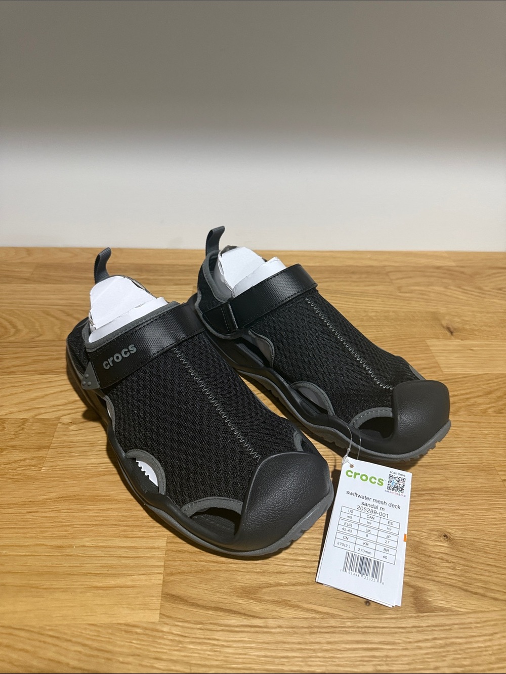 Brand new CROCS Swiftwater mesh Men’s size 9 Black Mesh Swiftwater Deck Shoes